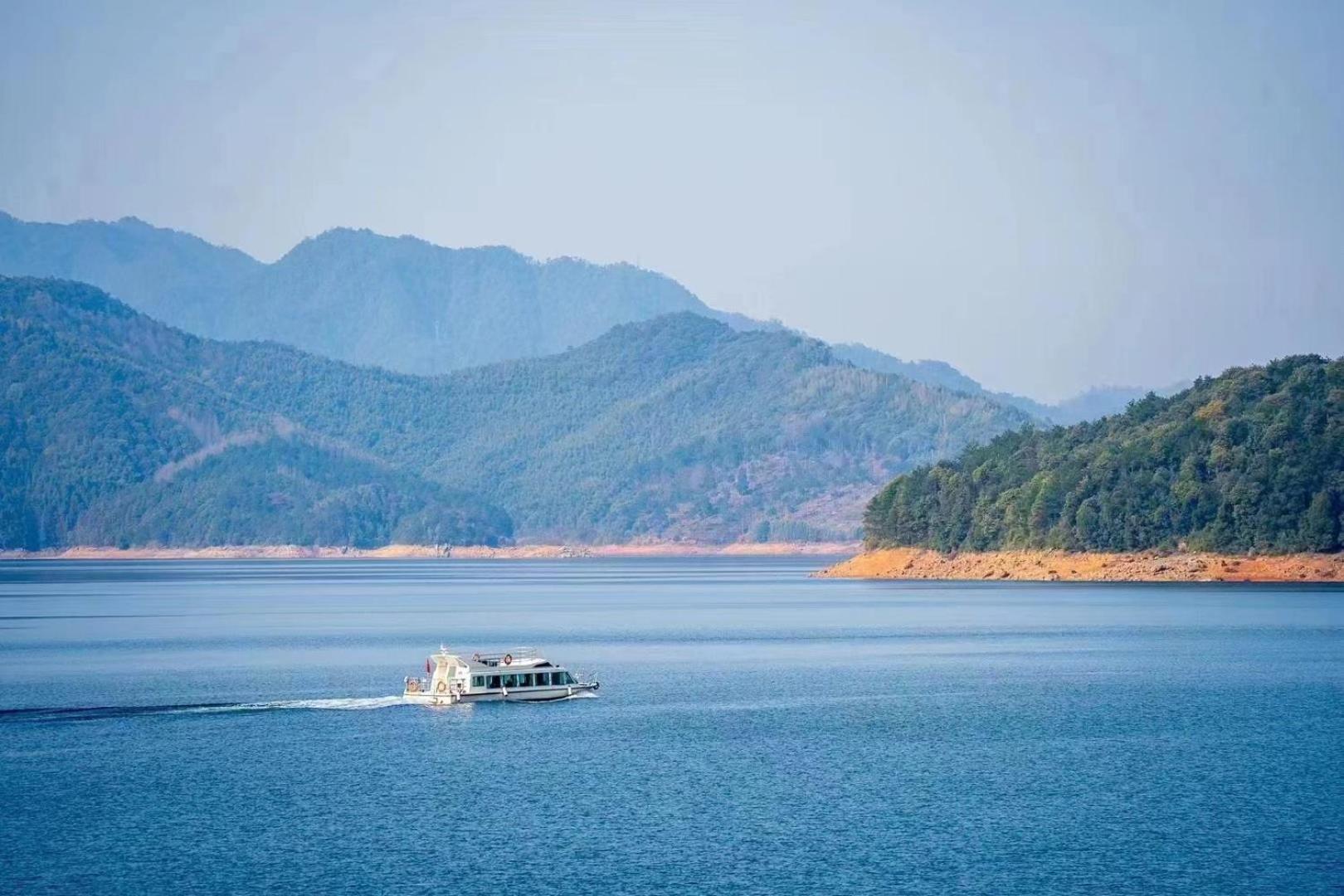 Intercontinental One Thousand Island Lake Resort By Ihg Chun'an Esterno foto